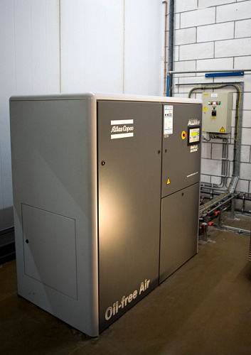 Atlas Copco компрессор AQ30 13 50HZ air-cooled Atlas Copco компрессор AQ30 13 50HZ air-cooled, безмасляный, электрический, воздушный