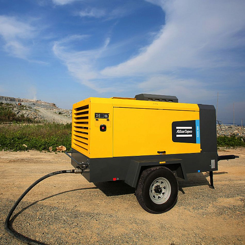 Компрессор Atlas Copco XAHS 500. Дизельный, передвижной, компрессор Atlas Copco XAHS 500 на шасси.